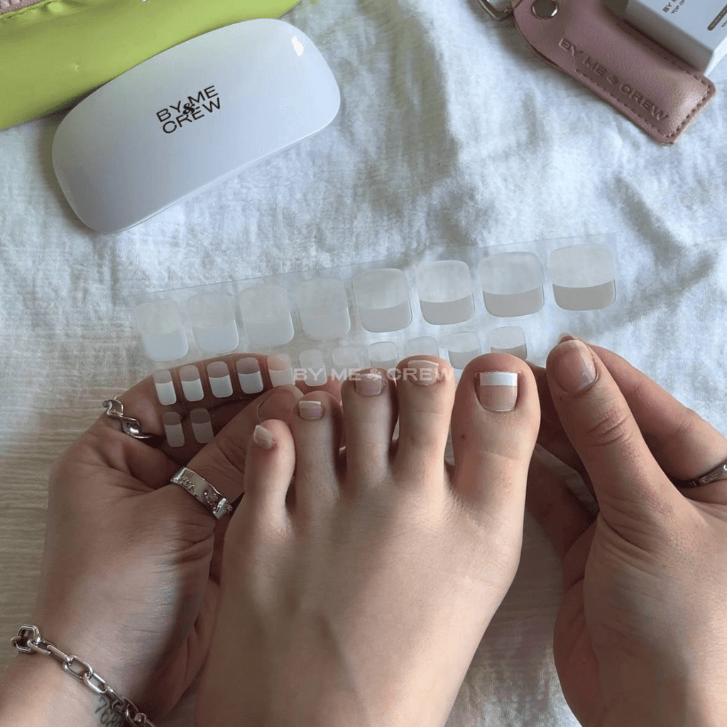 [PEDI / TOES] Classic French Tip DIY Semi Cured Gel Nail Stickers