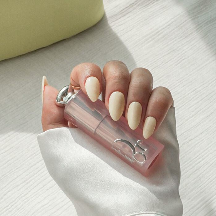 Butter Yellow GEWEL™ Semi Cured Gel Nail Stickers
