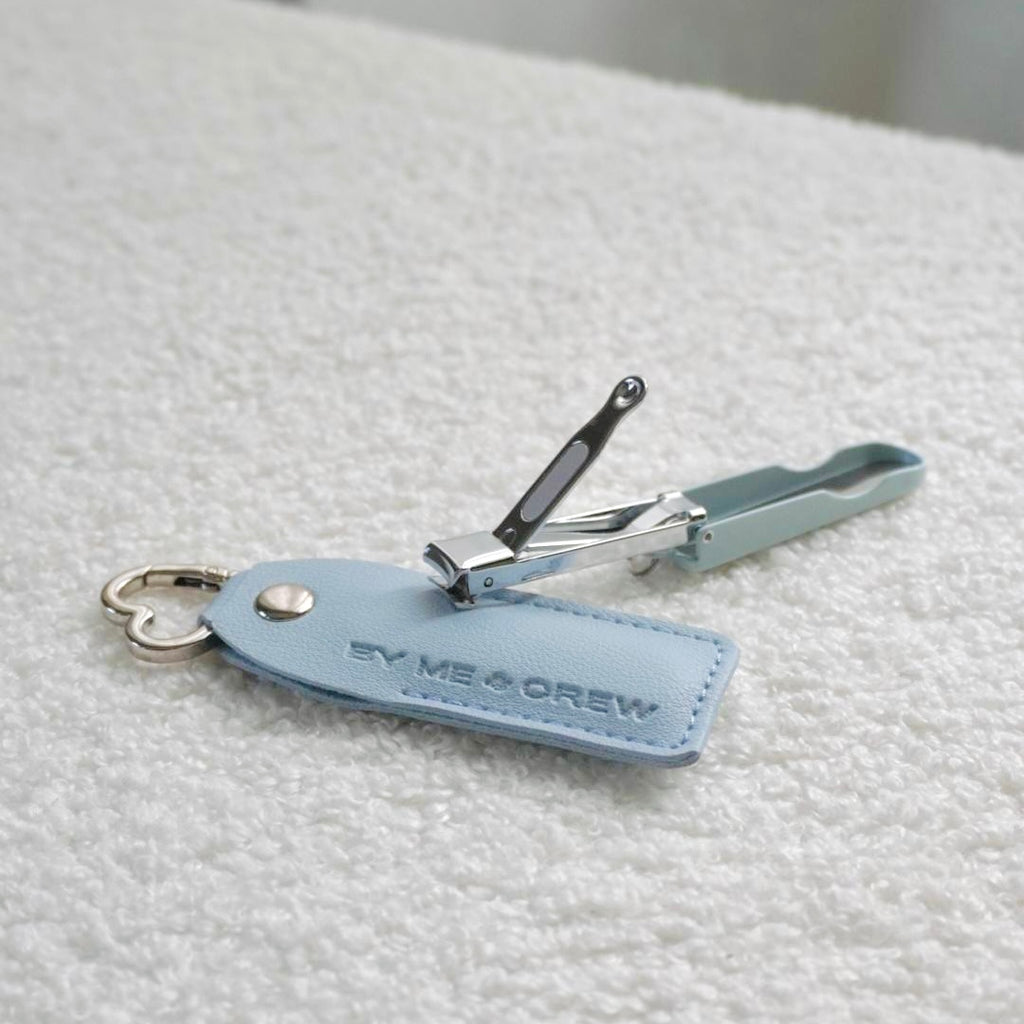Foldable Nail Clipper with Pouch (Light Blue)