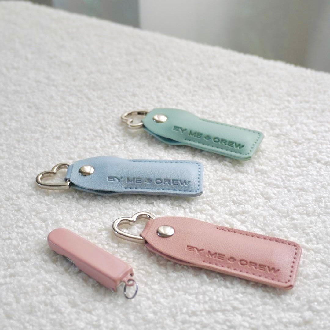 Foldable Nail Clipper with Pouch (Light Blue)