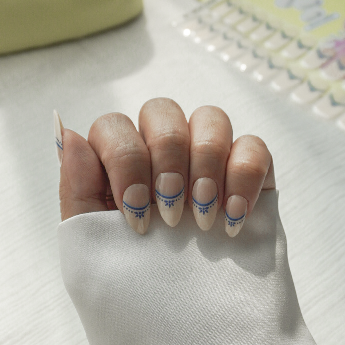 Santorini (French Tip) GEWEL™ Semi Cured Gel Nail Stickers