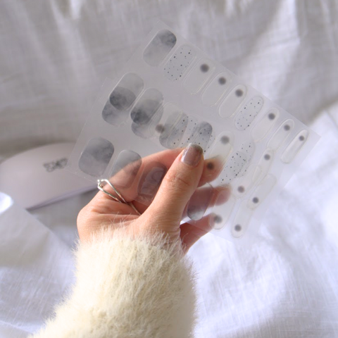 Sesame DIY Semi Cured Gel Nail Stickers (32pcs)