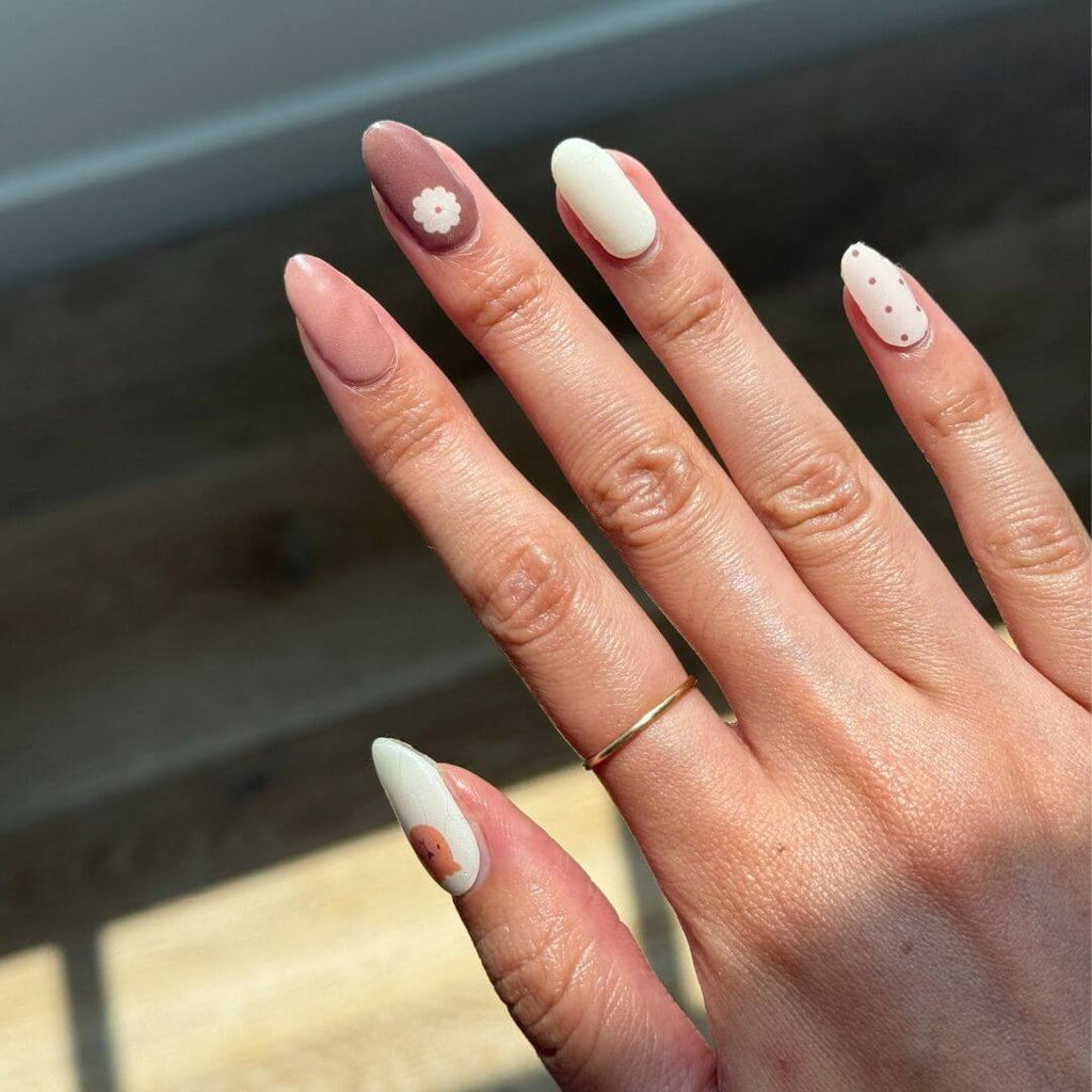 Uncomfy's Coffeebara DIY Semi Cured Gel Nail Stickers