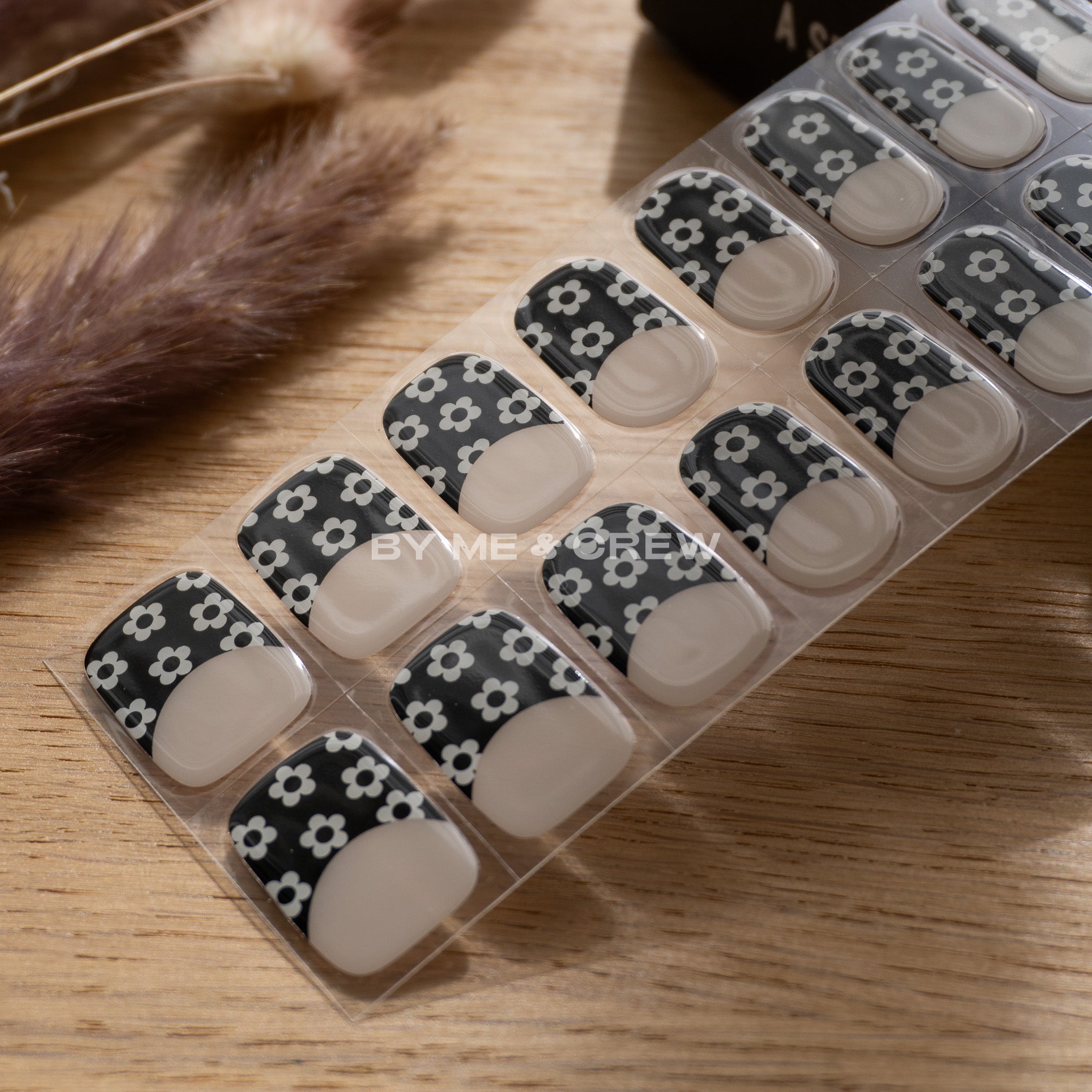 O.O.Office French Tip DIY Semicured Gel Nail Stickers Kit By